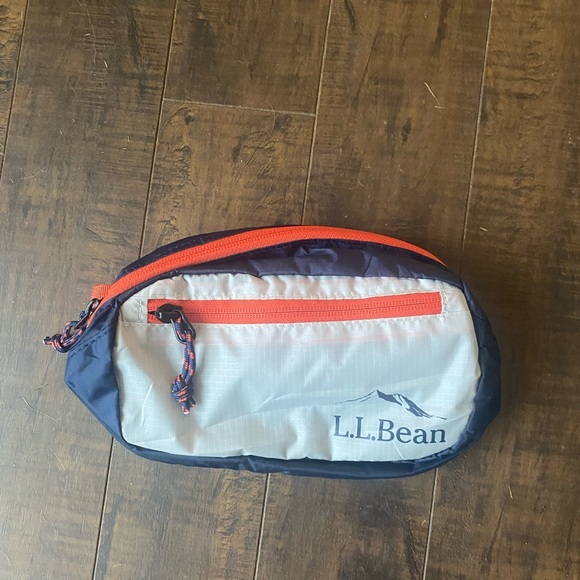 L.L. Bean  Stowaway Waist Fanny pack - Picture 11 of 11